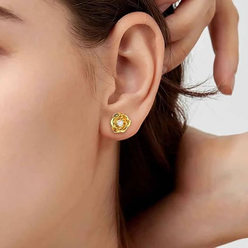 Brinco Flor folheado a ouro 18k 2 Brinco Flor folheado a ouro 18k - Imagem 2