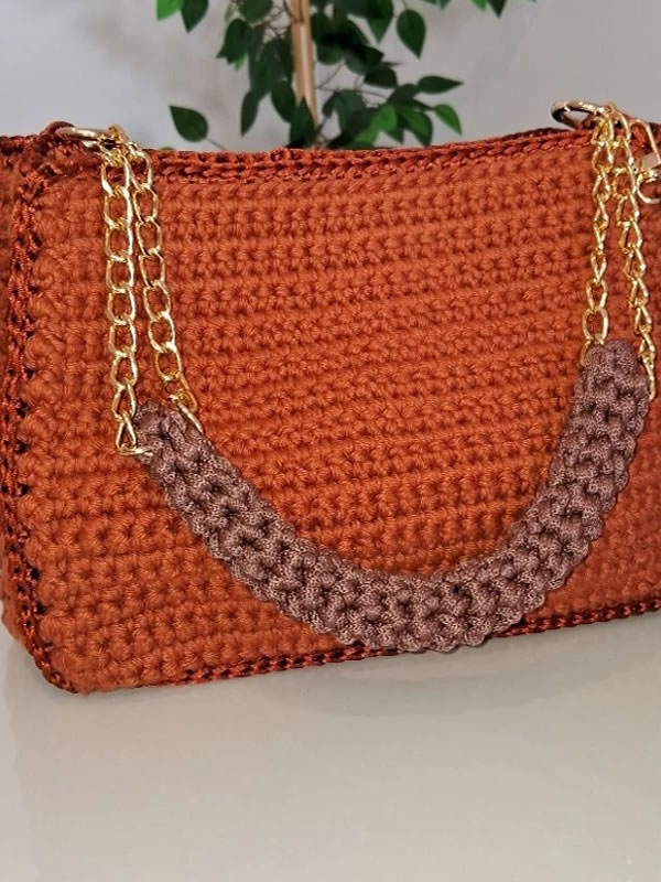 Bolsa de Crochê com Alça detalhes dourados 5 Bolsa de Crochê com Alça detalhes dourados - Imagem 5