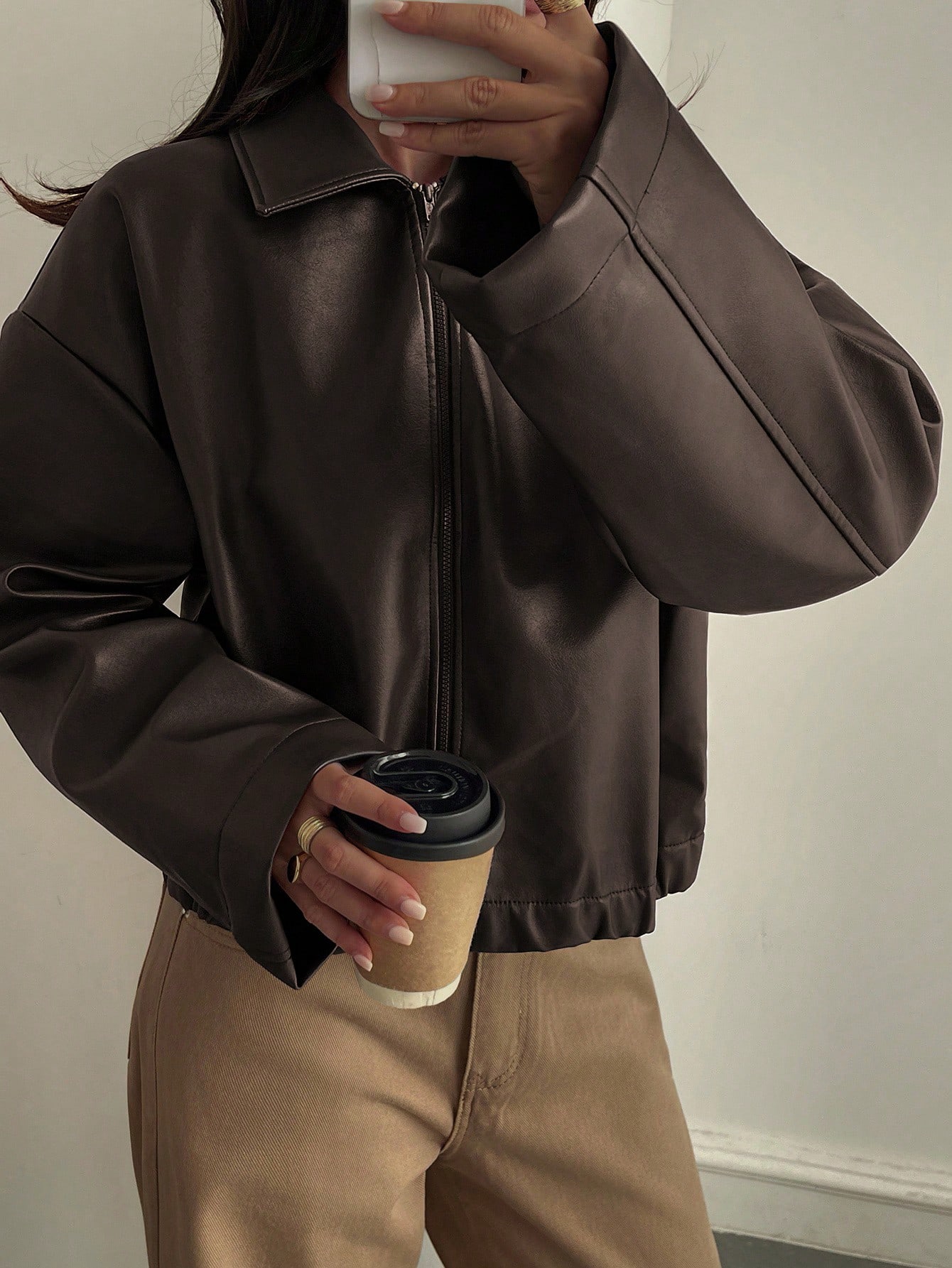 DAZY Jaqueta Casual Solta de Couro Sintético Feminina, Ajuste Regular, Outono/Inverno 6 DAZY Jaqueta Casual Solta de Couro Sintético Feminina, Ajuste Regular, Outono/Inverno - Imagem 6